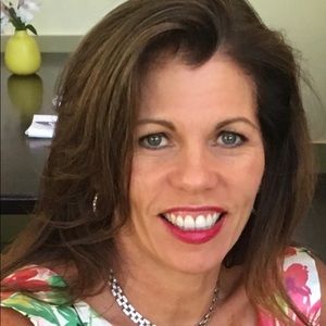 Meet your Posher, Catherine